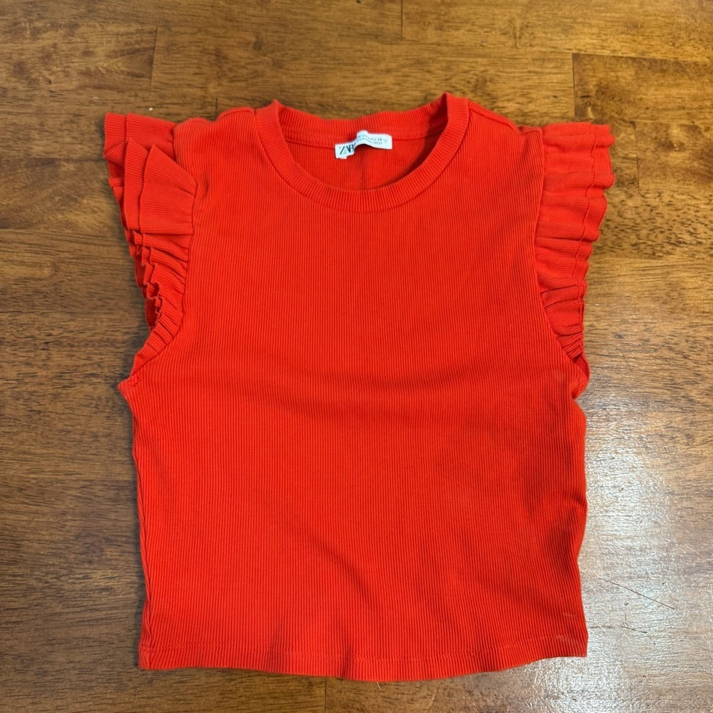 Women’s Zara Red Ruffled Tank Top size medium